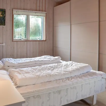 Three Bedroom Holiday In Holiday home